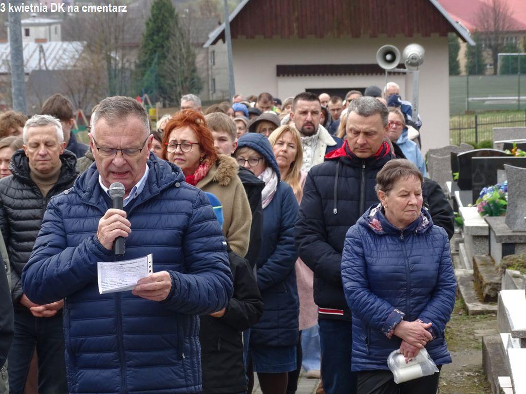 7 na cmentarz_86.JPG